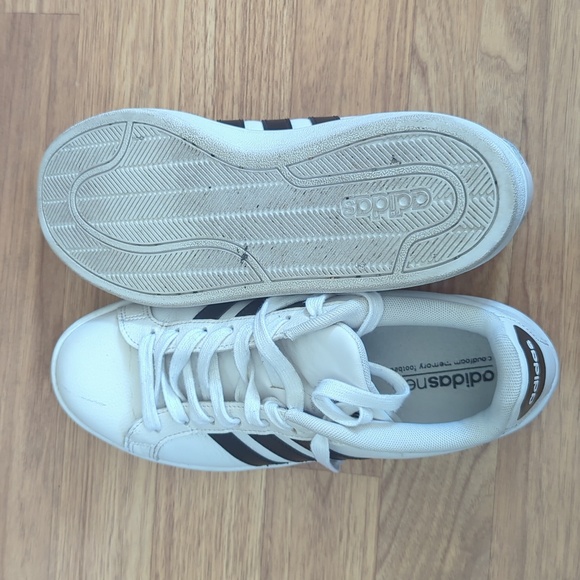 Adidas Shoes sneakers Size 8.5 - Picture 5 of 7